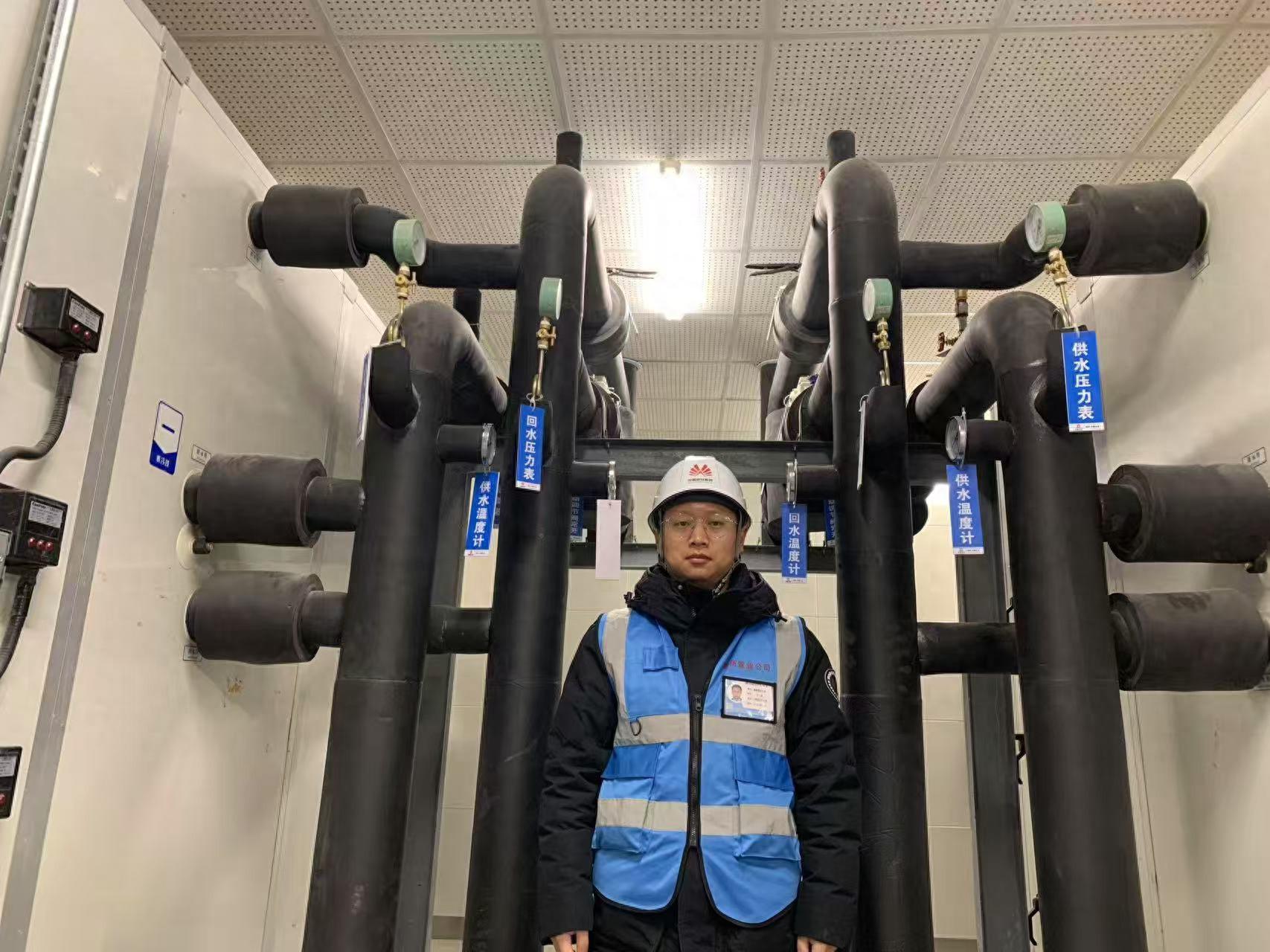 900余间地下机房进入全面装配阶段，王通：攻坚雄安国贸中心“地下心脏”